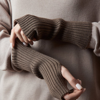 Glovelettes 02